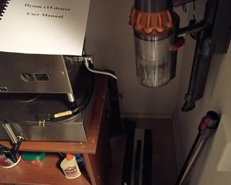 Dyson 15 volt vacuum system