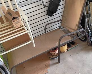 Outdoor lounge chair