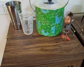 Barware shakers and ice bucket mcm