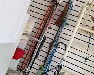 Cross-country skis