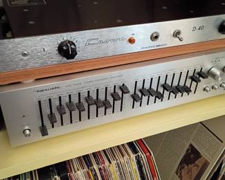 Crown D-40 Solid state Amplifier