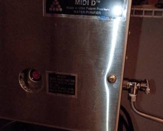 Maker mark: Pure Water Inc.  Midi D