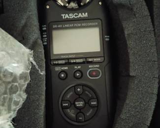 Tascam DR-40 Linear PCM Recorder