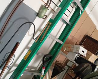 8 ' step ladder fiberglass 