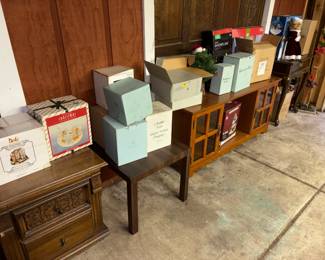 Boxed holiday items