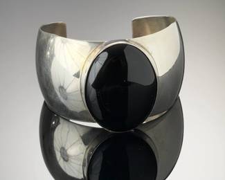 Sarah Cly Navajo Sterling Silver Large Jet Cabochon Cuff Bracelet Signed S. CLY