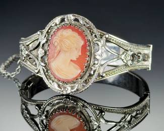 Vintage Whiting & Davis Cameo Hinged Bracelet Silver-Tone Filigree Bangle