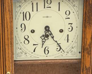 Howard Miller Oak Wall Clock 612 Cabinet German Movement 341-020 AS-IS