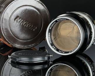 Vintage Nikon Nikkor-P Auto 105mm f/2.5 F-Mount Portrait Lens with Case