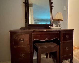 Vintage vanity and stool