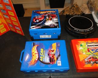 Hot Wheels cases, cars are to be priced and sold seperately