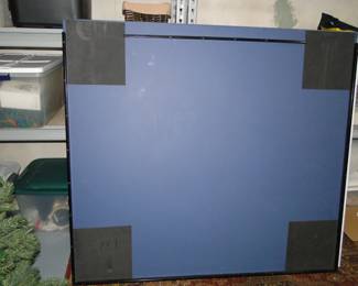This is the top for the pool table so that you can also enjoy a relaxing game of ping pong
