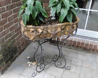 Plant stand