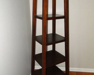 Tall and stately shelving system