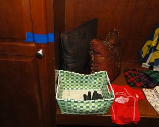 Storage basket