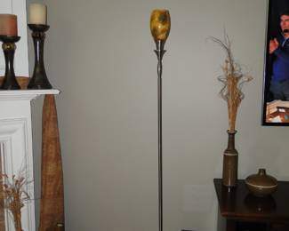 Tall and slender floor lamp