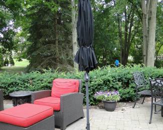 Tall umbrella, flying solo with no table