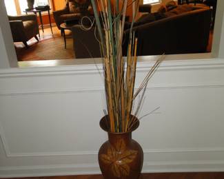 We like to call this "Urn with reeds"