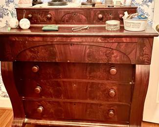 Empire Chest