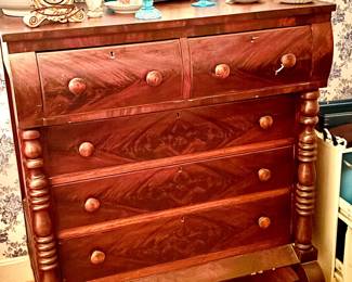 Empire Chest