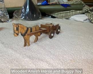 Wooden Amish Horse and Buggy Toy