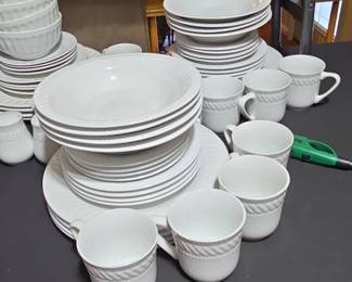Gibson Imperial Braid Dinnerware Set