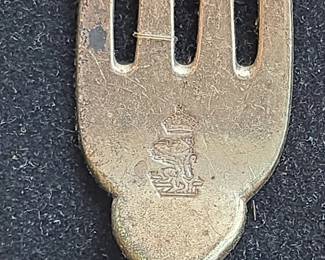 RMS Queen Mary Display Plate and Fork third image