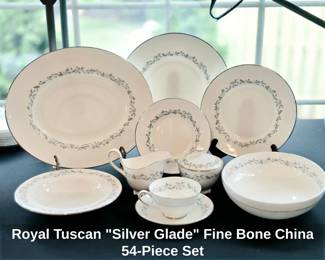 Royal Tuscan Silver Glade Fine Bone China Piece Set