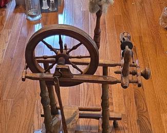 Antique Wooden Spinning Wheel with Violin Shape Base
