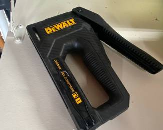 DeWalt Carbon Composite Tacker DWHT