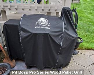 Pit Boss Pro Series Wood Pellet Grill second image