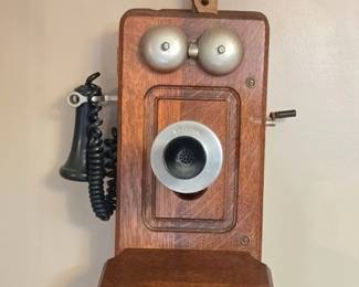 Kellogg Antique Oak WallMount Magneto Telephone