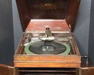 Victor Victrola VVIX Phonograph fourth image