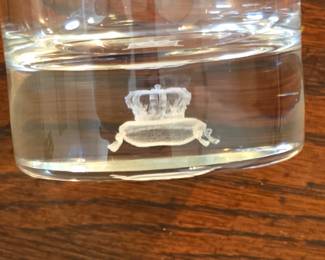 Crown Royal A CODE TO BEING THE CROWN Etched Crystal Tumblers second image