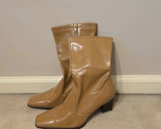 Womens Tan Faux Patent Leather Square Toe Block Heel Ankle Boots