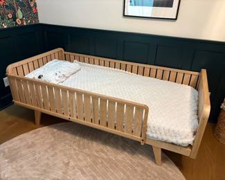 Sprout Kids Sosta Montessori Twin Bed Frame