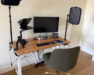 Sit to stand desk, desk chair