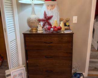 MCM style lamp, chest of drawers, more Christmas