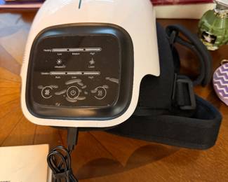 Knee massager