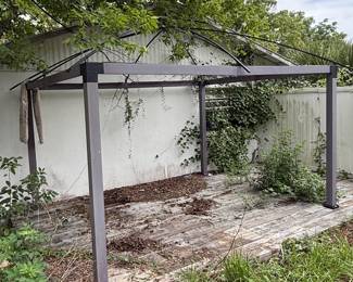 Large Pergola you unassemble, has new cover in pkg