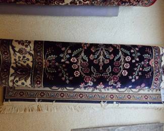 Machine-Made Persian-Style Floral Area Rug