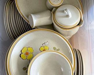 Heart side Garden Festival Vintage dishes pattern from Japan