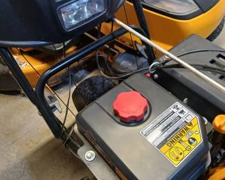 Cub Cadet 2X 526 snow blower