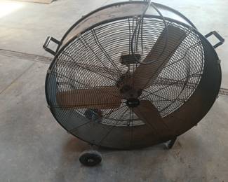 Shop fan