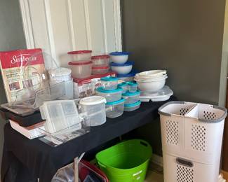 Tupperware and kitchen storage