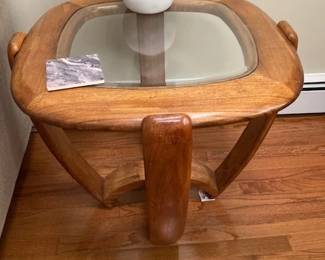 End table