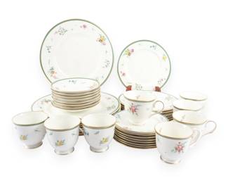 A Lenox Provence Green Pattern Bone China 40 Piece Service