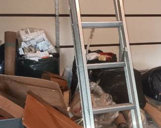 Aluminum expansion ladder