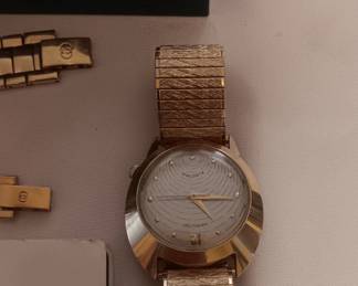 Hamilton spectra watch