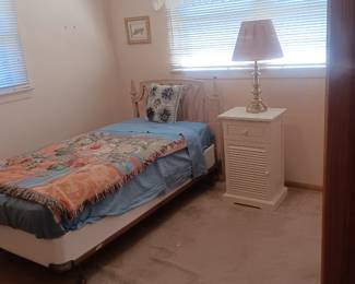 Twin bed